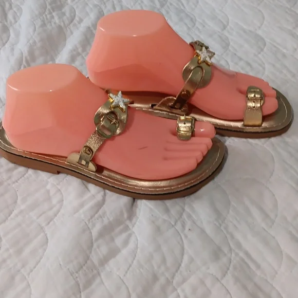 KINO - Picture 4 of 9